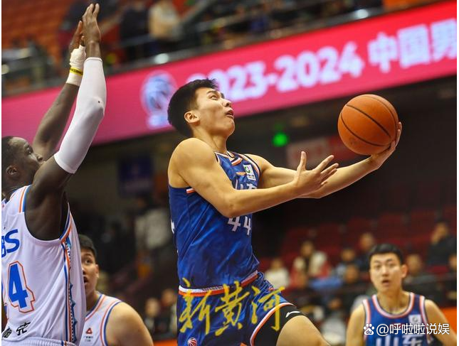 爱游戏平台-穆古鲁扎连续五场比赛得分超过险胜，巴塞罗那不断突破！气势如虹延续(孙颖莎留法吹灭圣火)