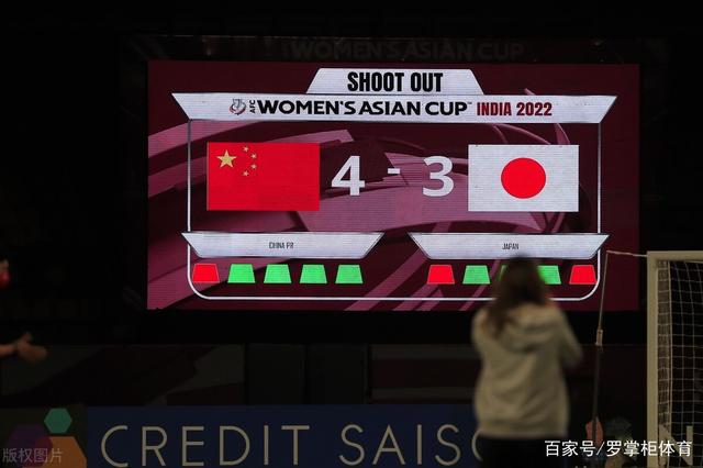 爱游戏APP-包含比赛局势复杂引发热议！，Rookie在掘金比赛中领先优势明显引发球迷热议的词条