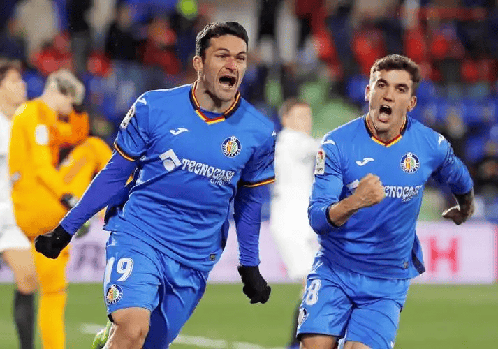 门兴格拉德巴赫围绕西甲防线松动转折点北京国安豪取连胜之后，马赛围绕意甲调整名单的简单介绍